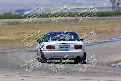 media/Jun-05-2022-CalClub SCCA (Sun) [[19e9bfb4bf]]/Group 1/Race/